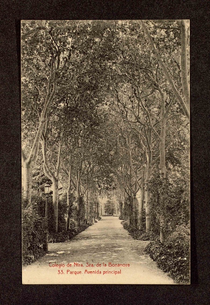 Colegio de Ntra. Sra. De la Bonanova, Parque, avenida principal, 1927.