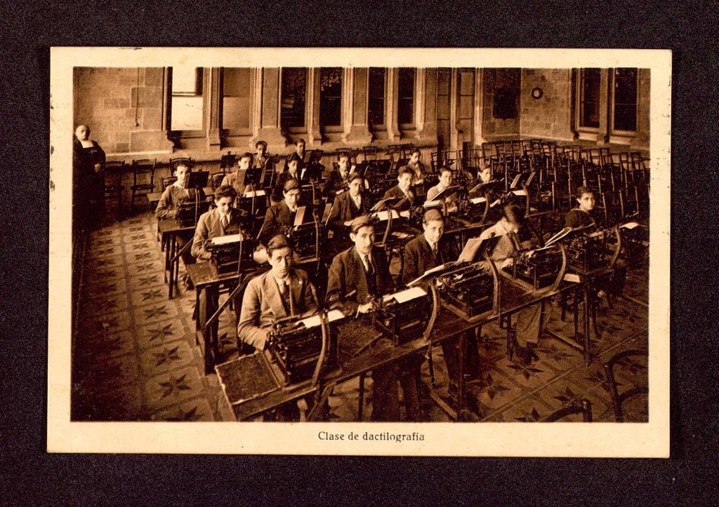 Colegio de Ntra. Sra. De la Bonanova, classe de dactilografía, 1935.