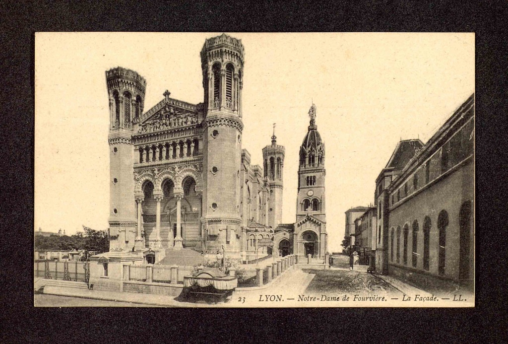 Lyon, Notre-Dame de Fourvière, facade, 1930.